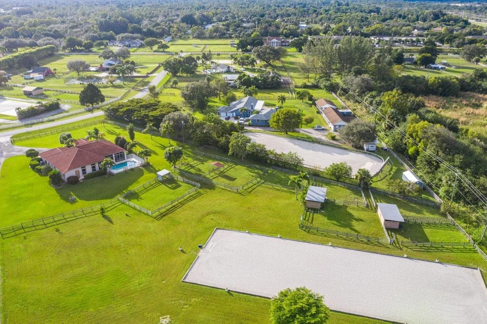 Unit for sale at 580 Cindy Circle Lane, Wellington, FL 33414
