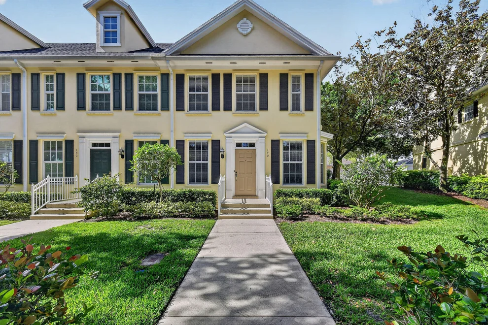 Unit for sale at 150 Redwood Drive, Jupiter, FL 33458