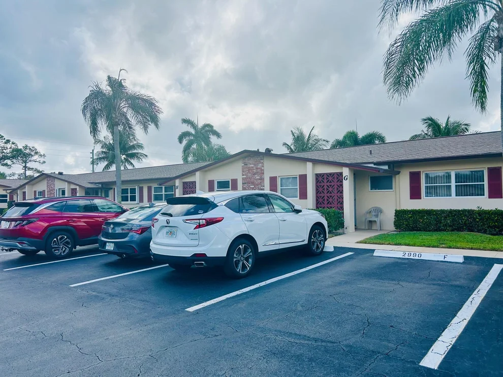 Unit for sale at 2990 Crosley Drive E, West Palm Beach, FL 33415