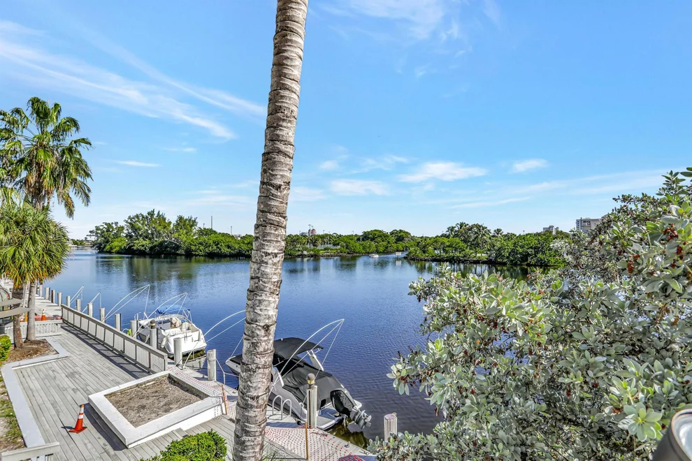 Unit for sale at 1160 N Federal Highway, Fort Lauderdale, FL 33304