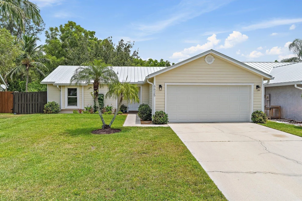 Unit for sale at 6625 SE Amyris Court, Stuart, FL 34997