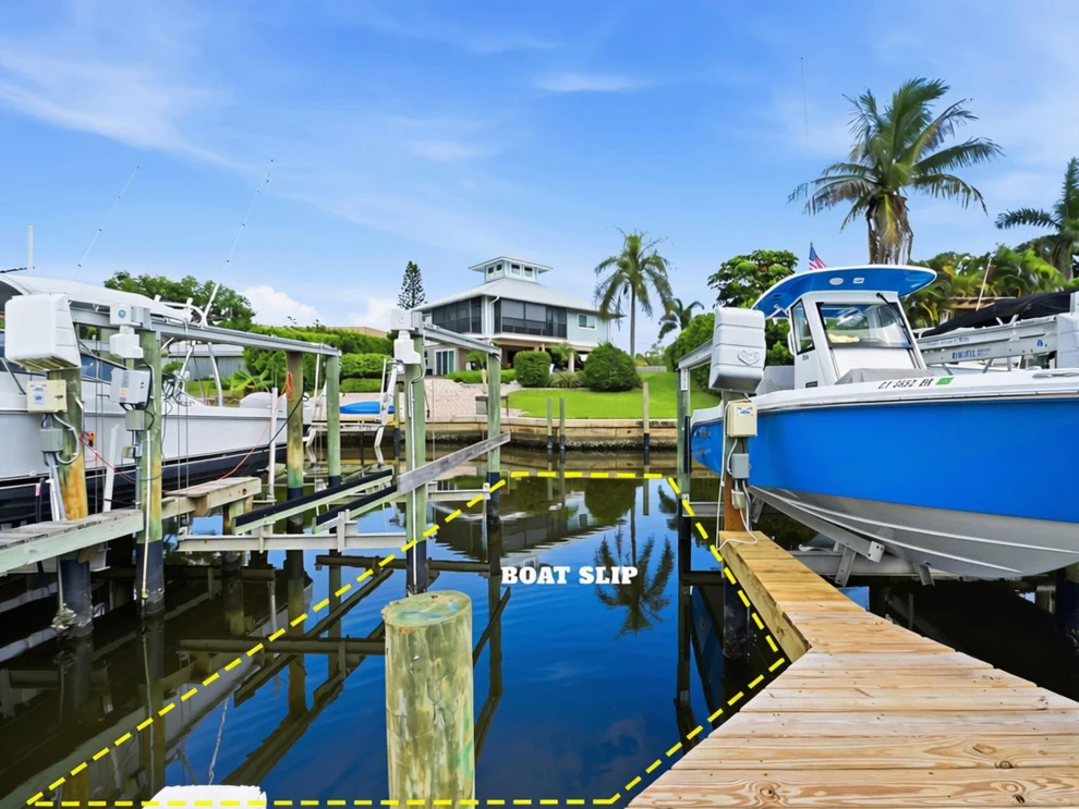 Unit for sale at 4564 SE Robertson Road, Stuart, FL 34997