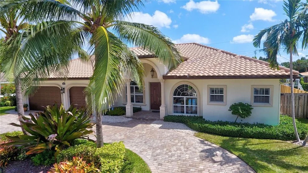 Unit for sale at 3400 NE 26 Avenue, Lighthouse Point, FL 33064
