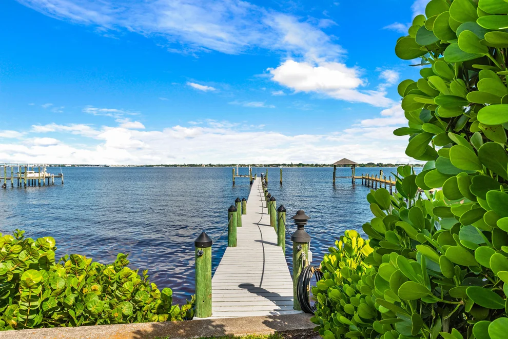 Unit for sale at 1401 SE Riverside Drive, Stuart, FL 34996