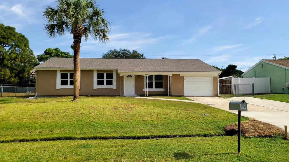Unit for sale at 317 SE Dalva Avenue, Port St Lucie, FL 34984
