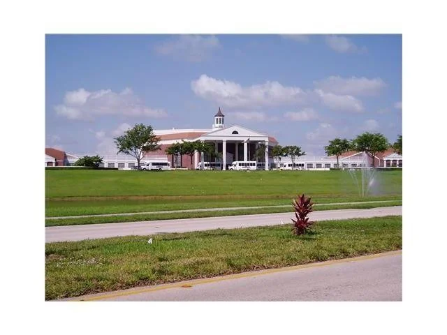 Unit for sale at 48 Westbury B Corner, Deerfield Beach, FL 33442