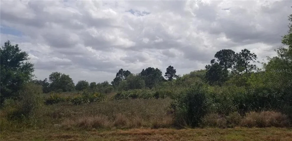 Unit for sale at 17442 NW 300th Street, Okeechobee, FL 34972