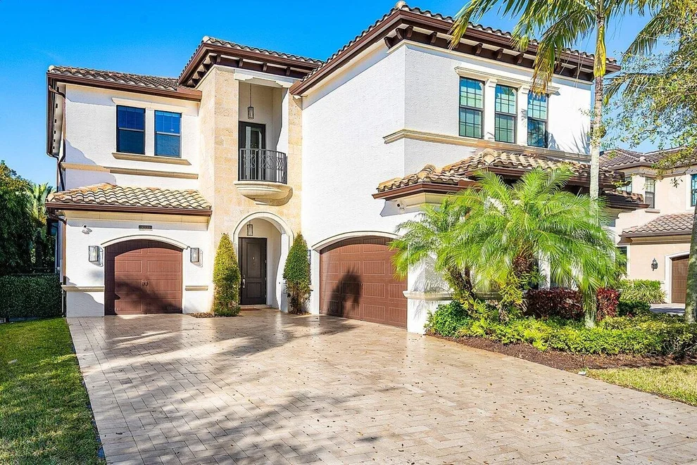 Unit for sale at 8221 Banpo Bridge Way, Delray Beach, FL 33446
