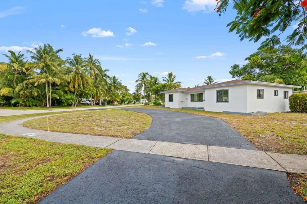 Unit for sale at 540 E Evanston Circle, Fort Lauderdale, FL 33312