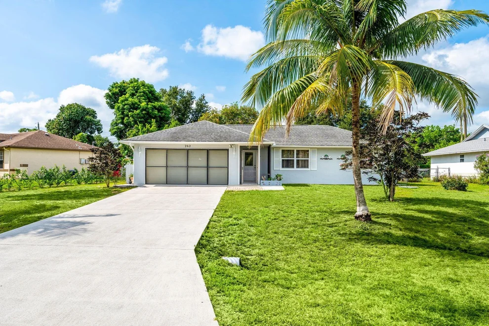 Unit for sale at 262 SW Bedford Road, Port St Lucie, FL 34953