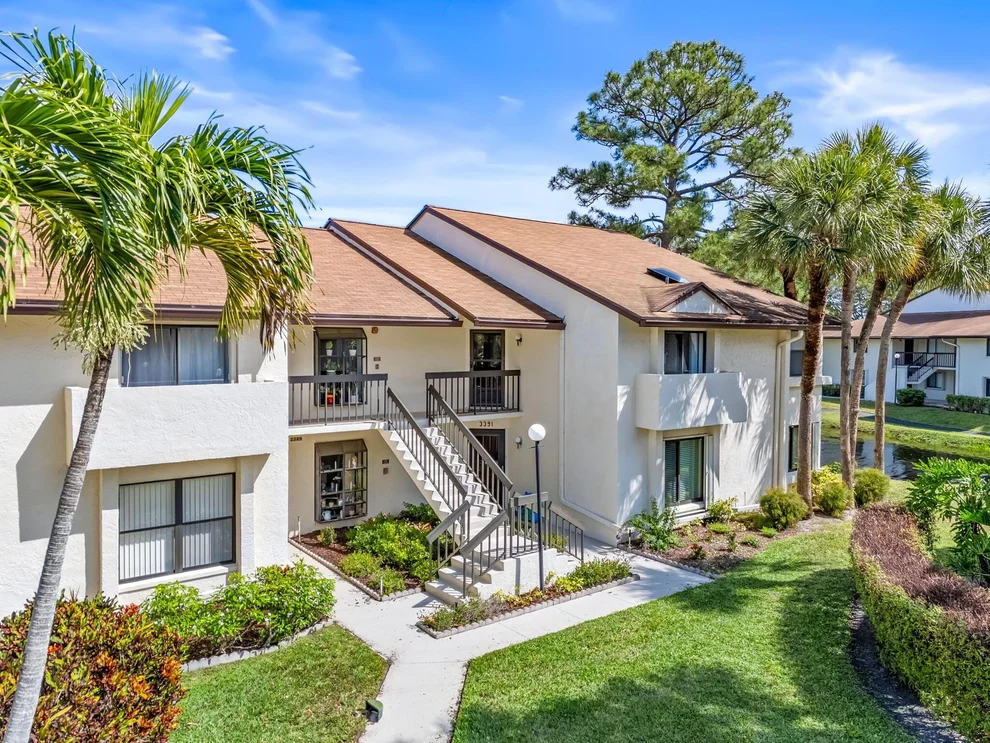 Unit for sale at 3392 Lucerne Park Drive, Greenacres, FL 33467