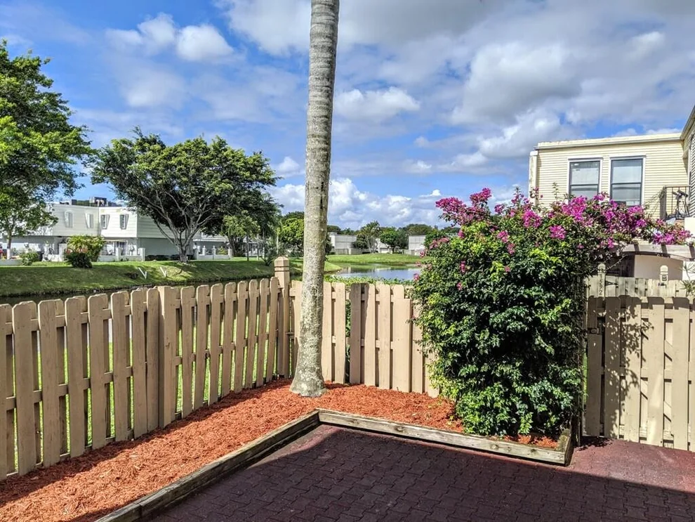 Unit for sale at 1586 Shaker Circle, Wellington, FL 33414