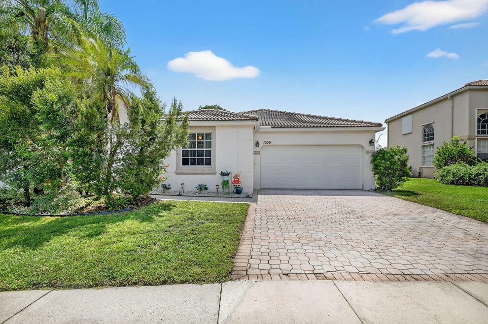 Unit for sale at 7630 Rockport Circle, Lake Worth, FL 33467