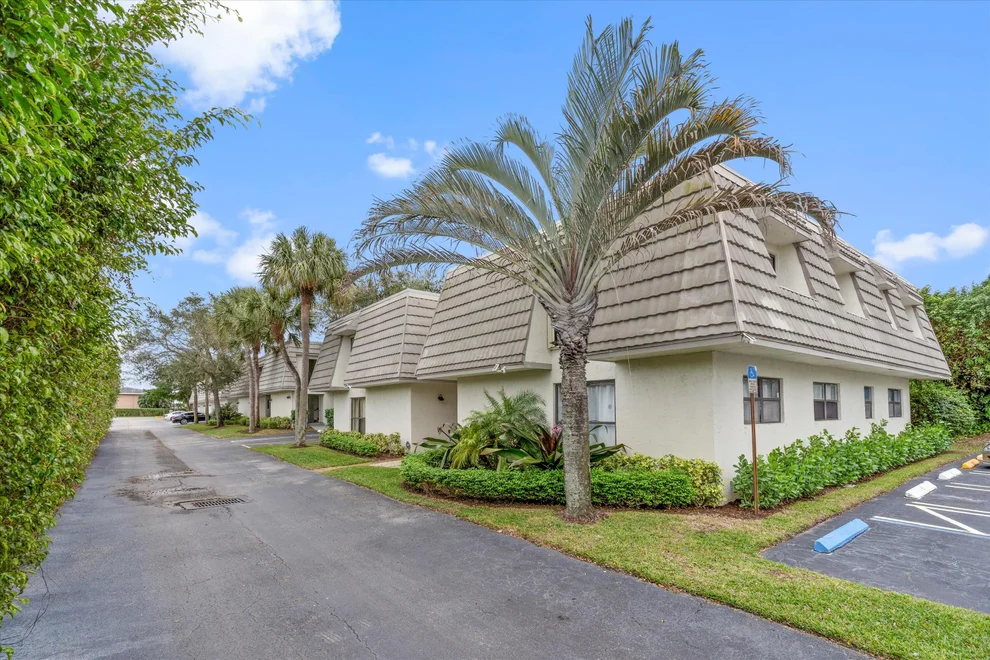 Unit for sale at 1220 Homewood Boulevard, Delray Beach, FL 33445
