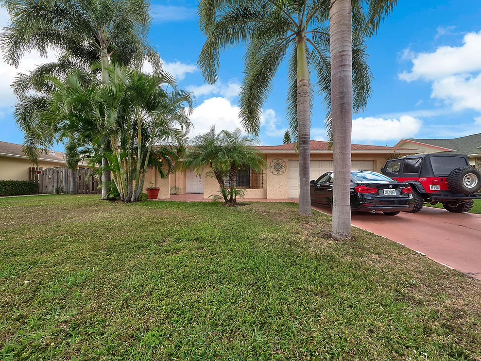 Unit for sale at 11657 Fir Street, Palm Beach Gardens, FL 33410