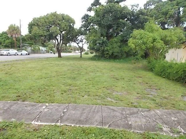 Unit for sale at 1027 8th Street, West Palm Beach, FL 33401
