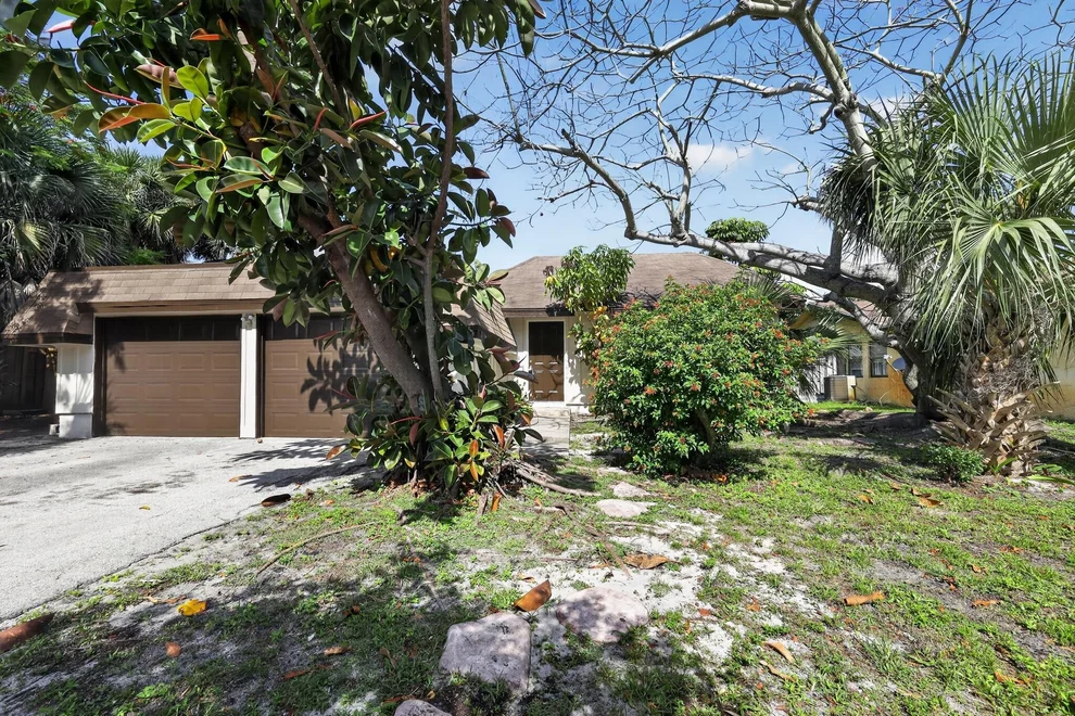 Unit for sale at 748 Place Chateau, Delray Beach, FL 33445