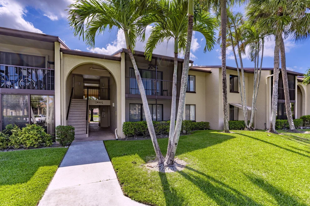 Unit for sale at 610 Sea Pine Way, Greenacres, FL 33415
