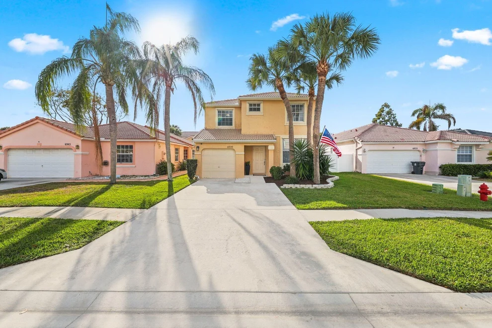 Unit for sale at 6939 Dawntree Court, Lake Worth, FL 33467