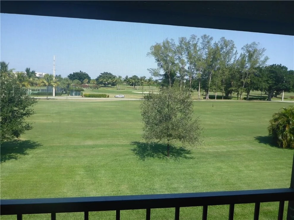 Unit for sale at 9200 N Hollybrook Lake Drive, Pembroke Pines, FL 33025