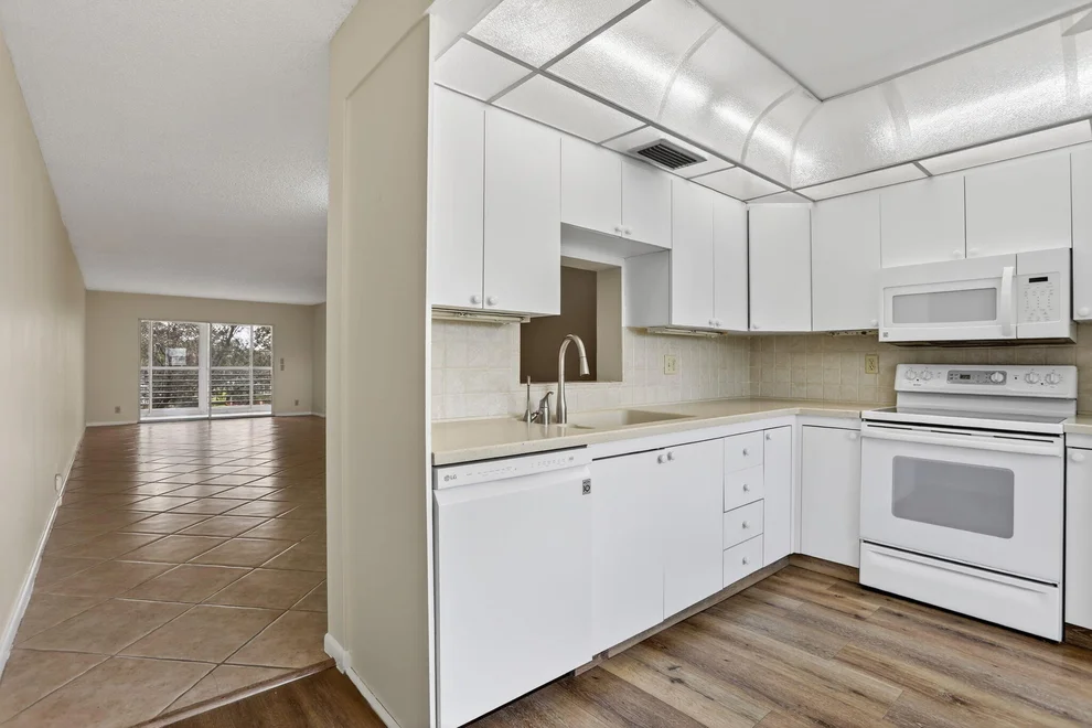 Unit for sale at 2006 Granada Drive, Coconut Creek, FL 33066
