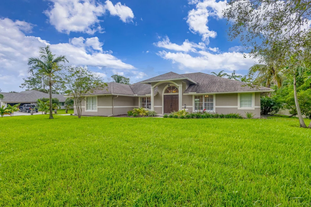Unit for sale at 11646 63rd Lane N, The Acreage, FL 33412