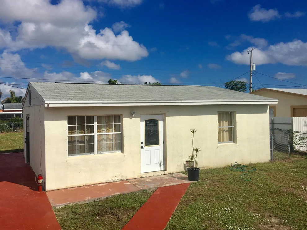 Unit for sale at 2910 Giuliano Avenue, Lake Worth, FL 33461