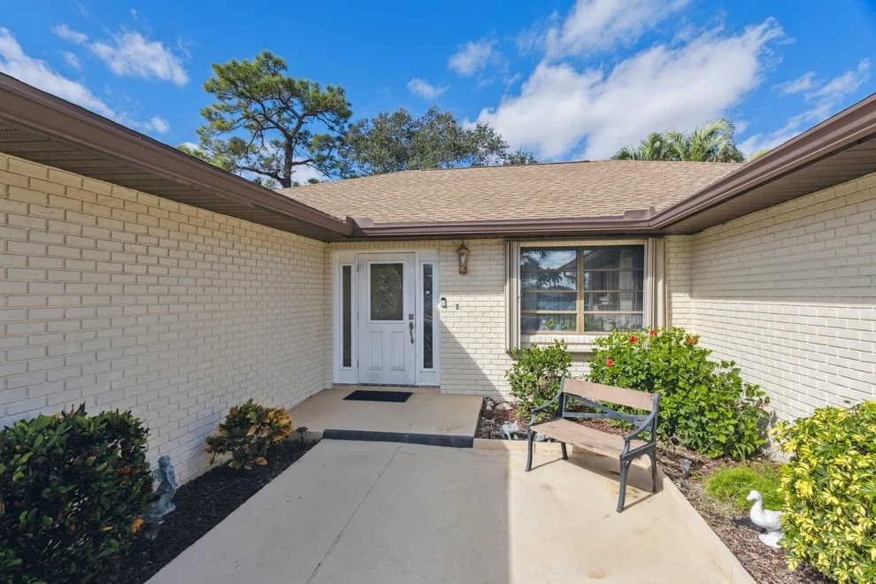 Unit for sale at 10733 Green Trail Drive S, Boynton Beach, FL 33436