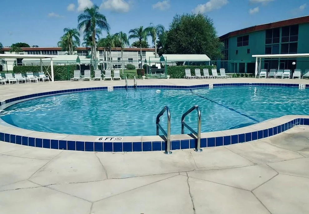 Unit for sale at 3100 Springdale Boulevard, Palm Springs, FL 33461