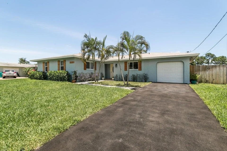 Unit for sale at 2586 SW 10th Street, Boynton Beach, FL 33426