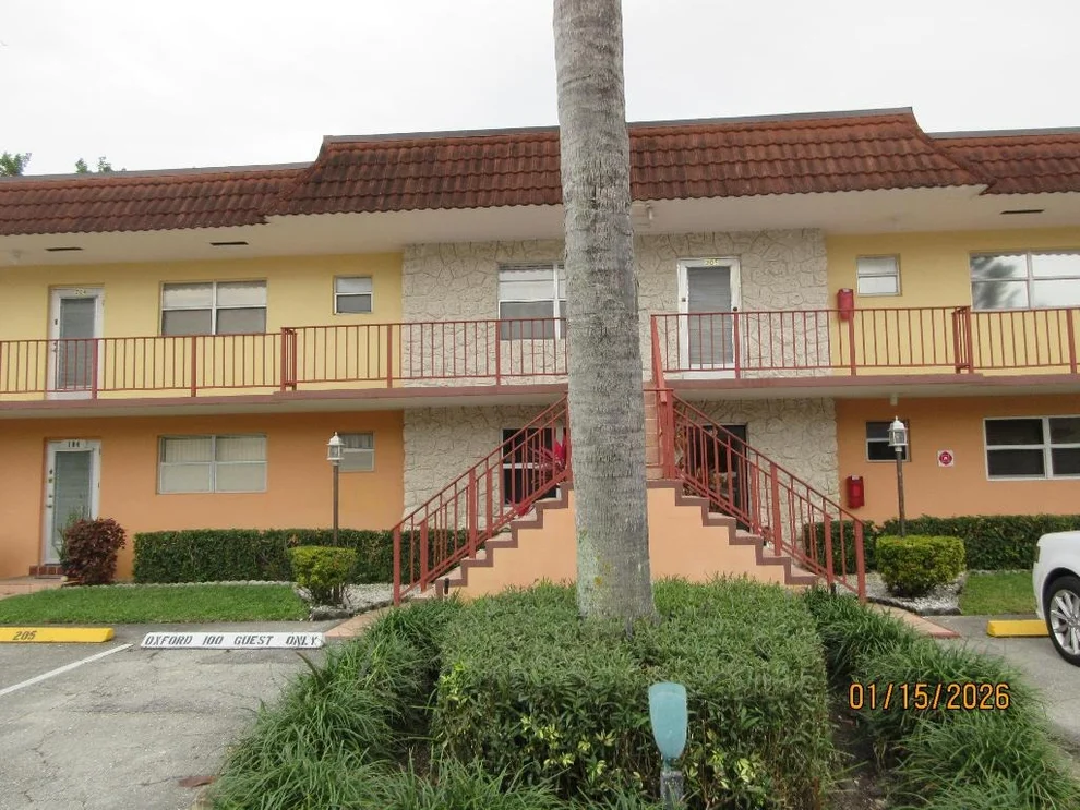 Unit for sale at 105 Oxford 100, West Palm Beach, FL 33417