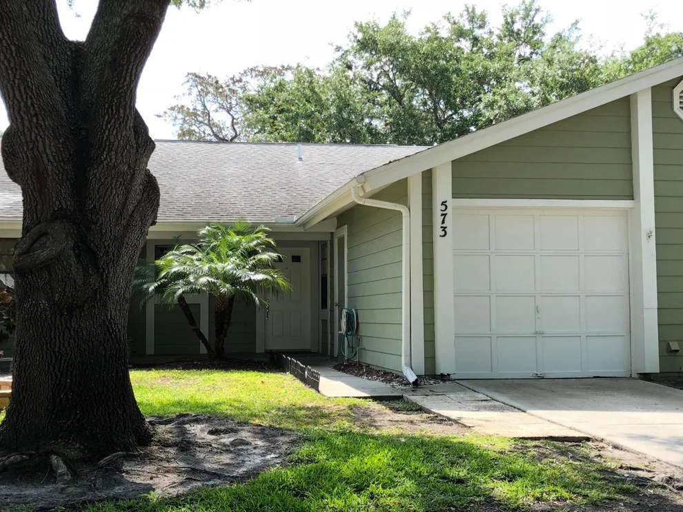 Unit for sale at 39650 Us Highway 19 N, Tarpon Springs, FL 34689