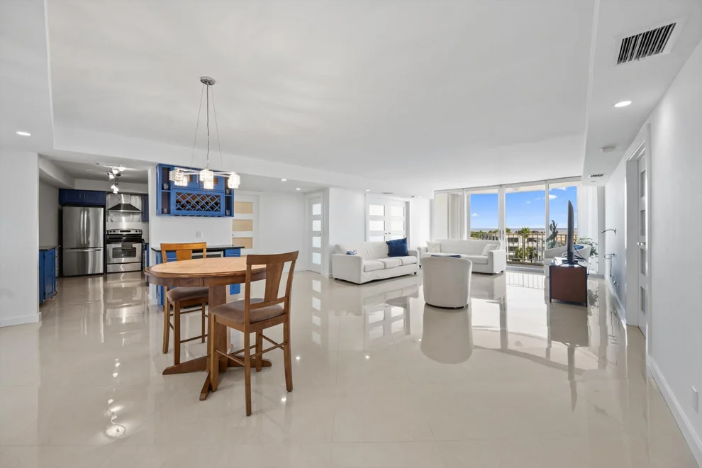 2295 South Ocean Boulevard