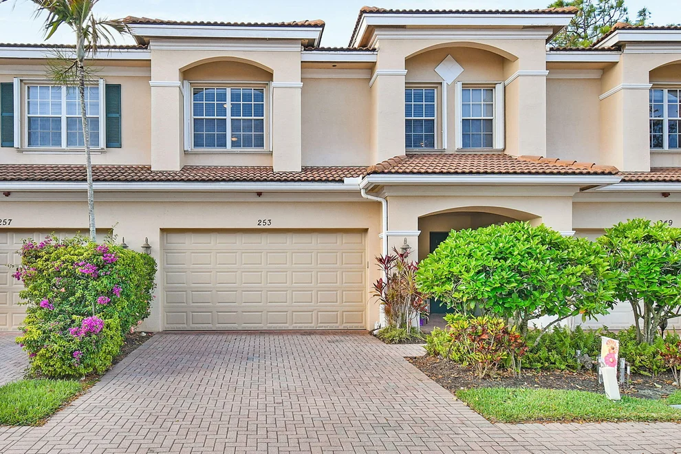Unit for sale at 253 SW Otter Run Place, Stuart, FL 34997
