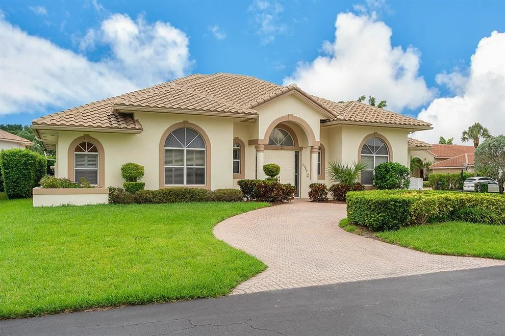 Unit for sale at 6045 Vista Linda Lane, Boca Raton, FL 33433