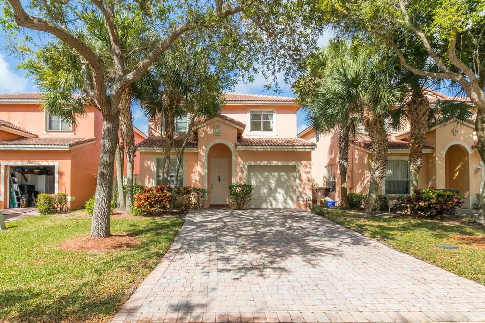 Unit for sale at 4391 Lake Lucerne Circle, West Palm Beach, FL 33409