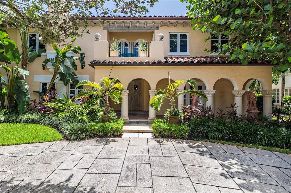 Unit for sale at 124 Brazilian Avenue, Palm Beach, FL 33480