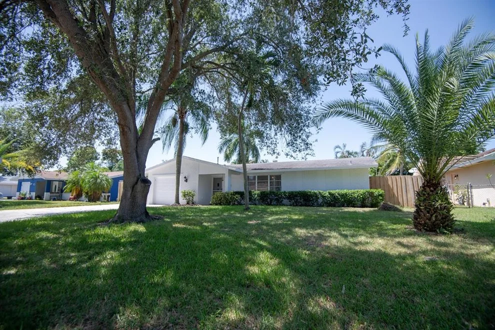 Unit for sale at 4207 Hyacinth Circle N, Palm Beach Gardens, FL 33410