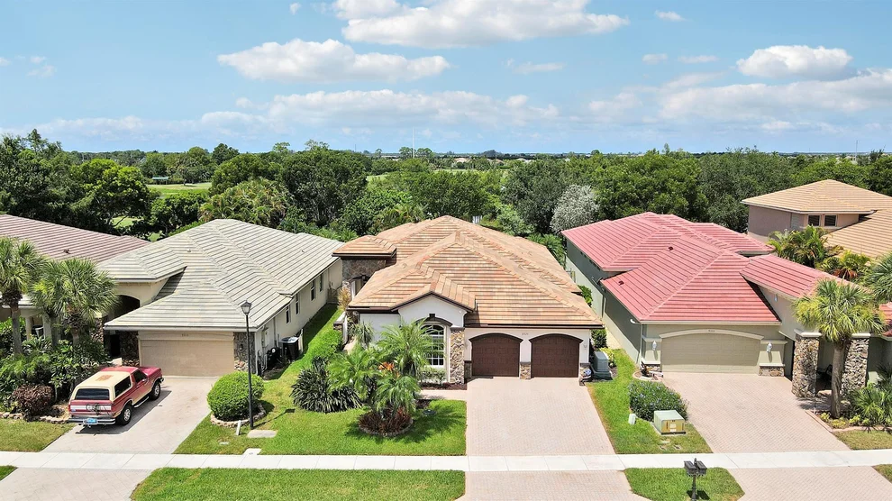Unit for sale at 9325 Osprey Isles Boulevard, Palm Beach Gardens, FL 33412