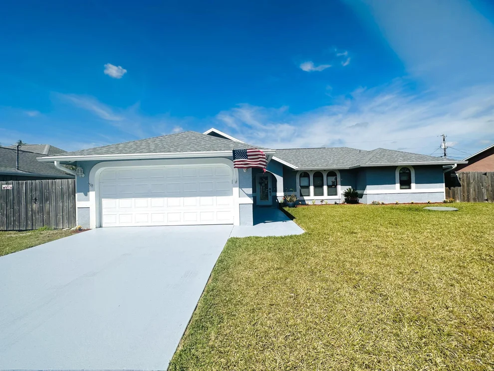 Unit for sale at 2305 SW Kent Circle, Port St Lucie, FL 34953