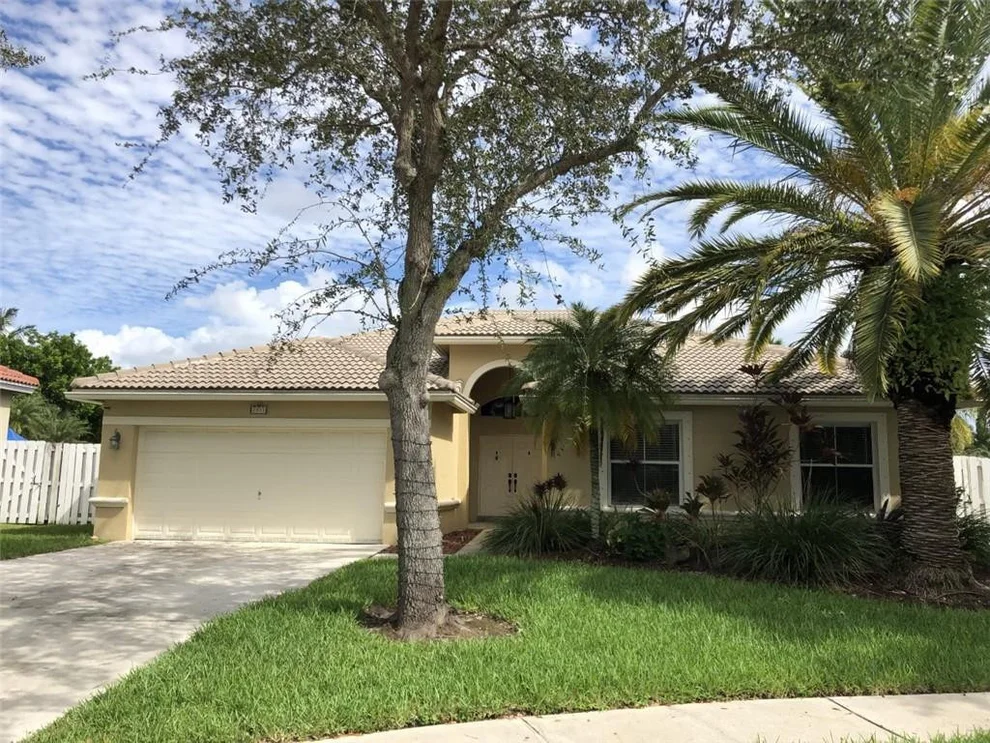 Unit for sale at 2311 NW 193rd Avenue, Pembroke Pines, FL 33029
