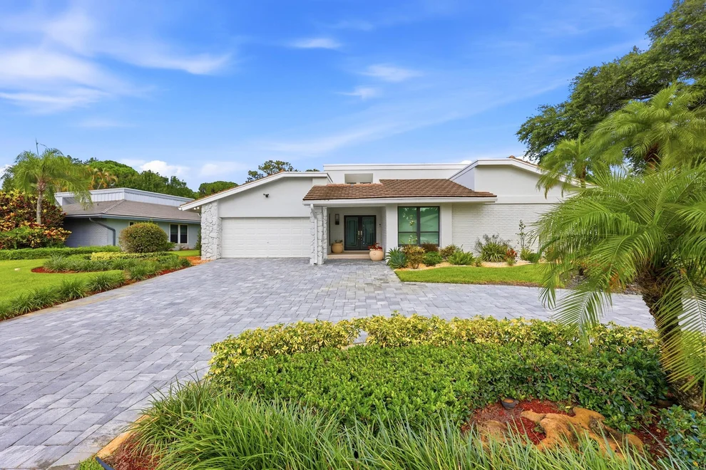 Unit for sale at 624 W Lakewoode Circle W, Delray Beach, FL 33445