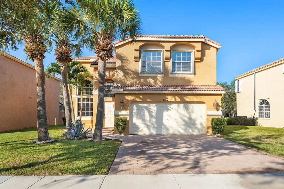 Unit for sale at 6112 Oak Bluff Way, Lake Worth, FL 33467