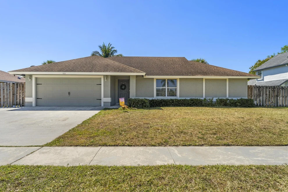 Unit for sale at 103 Queens Lane, Royal Palm Beach, FL 33411