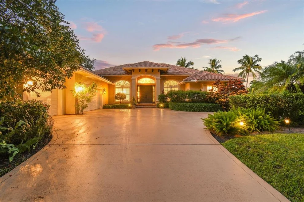 Unit for sale at 8725 Man O War Road, Palm Beach Gardens, FL 33418