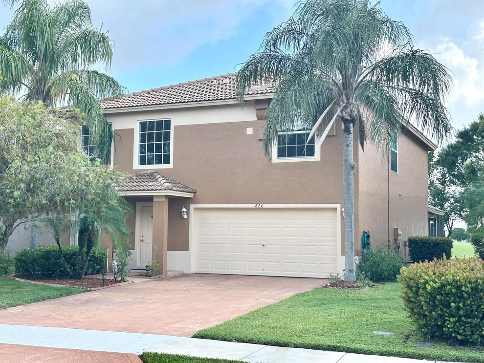 Unit for sale at 820 NW Greenwich Court, Port St Lucie, FL 34983