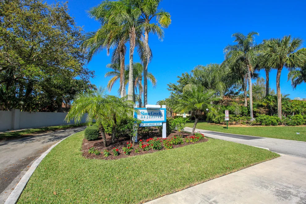 Unit for sale at 110 N Delaware Boulevard, Jupiter, FL 33458