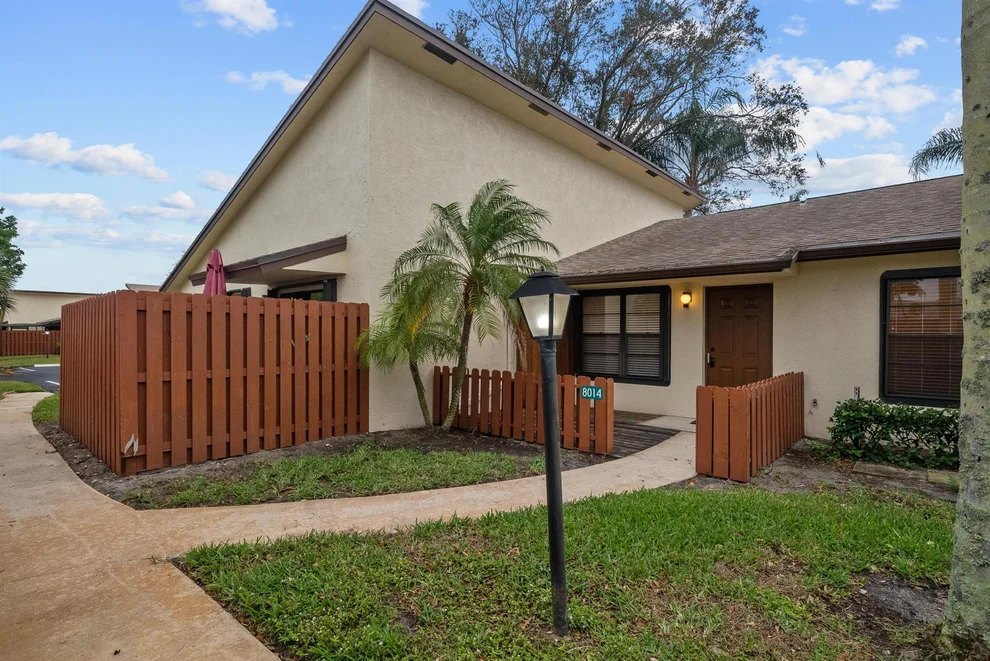 Unit for sale at 8014 SE Villa Circle, Hobe Sound, FL 33455
