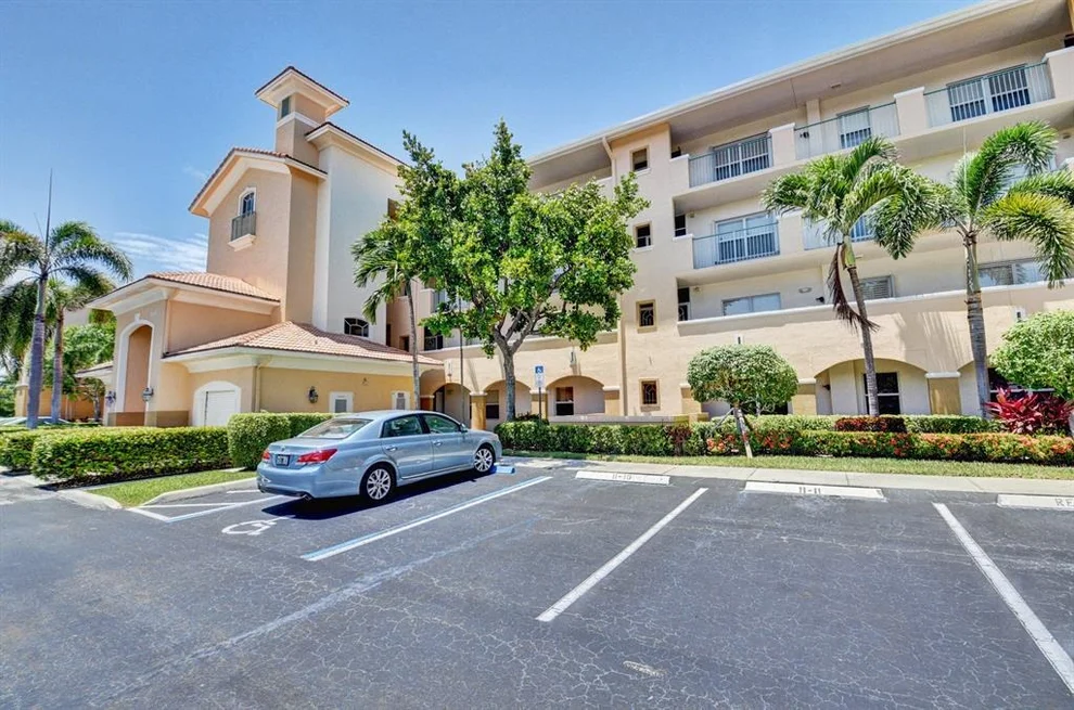 Unit for sale at 5938 Crystal Shores Drive, Boynton Beach, FL 33437