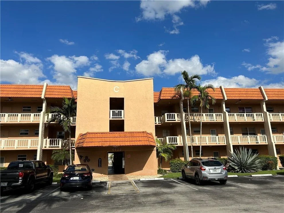 Unit for sale at 6650 Royal Palm Boulevard, Margate, FL 33063